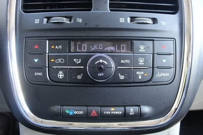 2015 Chrysler Town & Country Touring