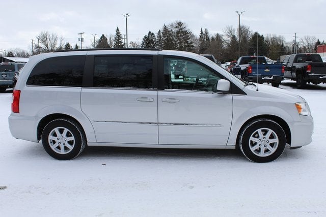 2012 Chrysler Town & Country Touring
