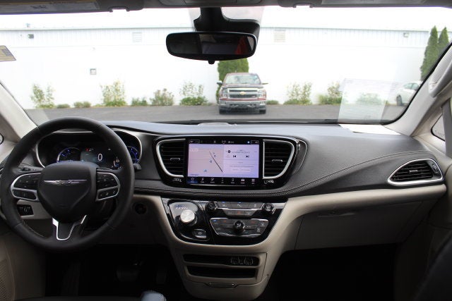 2024 Chrysler Pacifica Hybrid Select