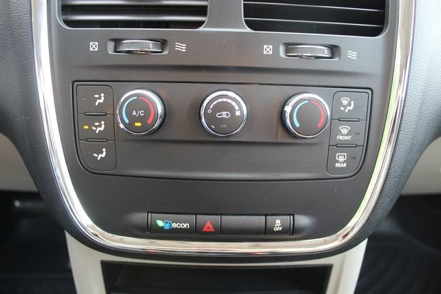 2016 Dodge Grand Caravan American Value Pkg