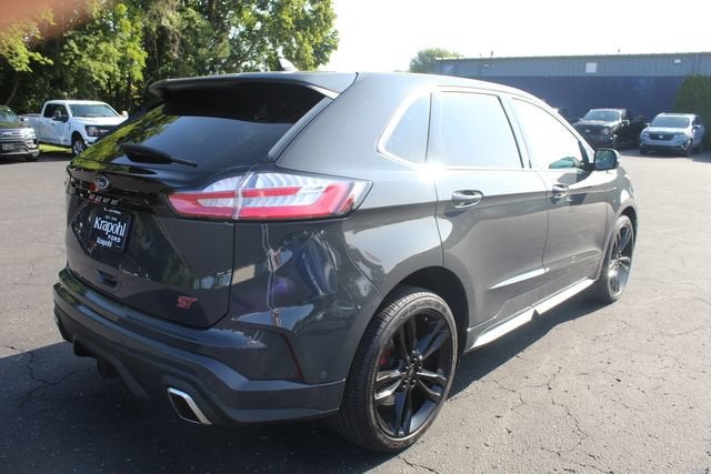 2021 Ford Edge ST