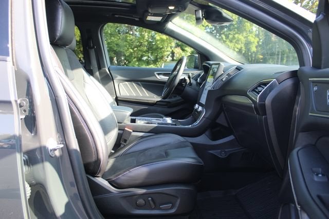 2021 Ford Edge ST