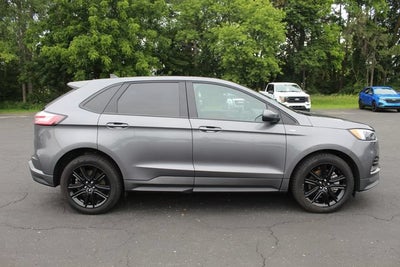 2022 Ford Edge ST Line