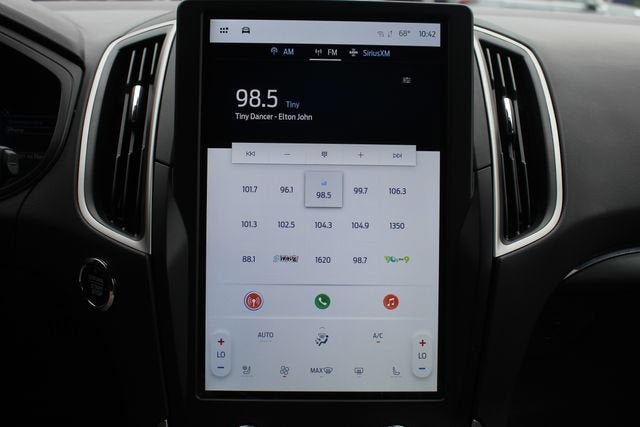 2022 Ford Edge ST Line