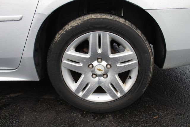 2011 Chevrolet Impala LT Retail