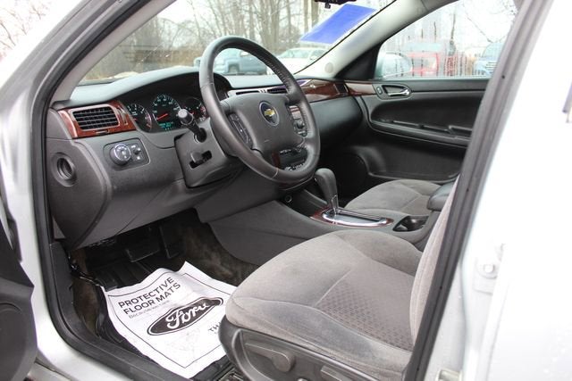 2011 Chevrolet Impala LT Retail