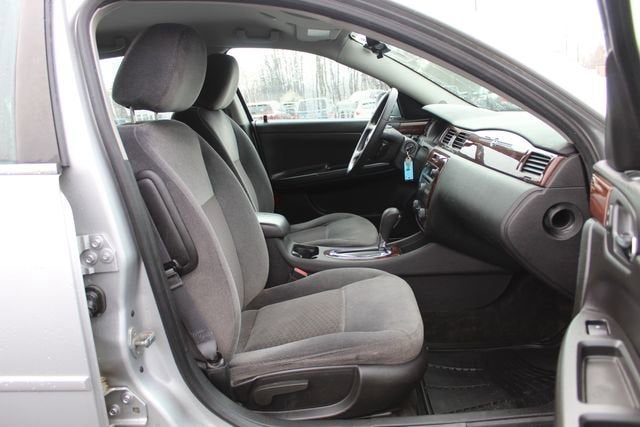 2011 Chevrolet Impala LT Retail