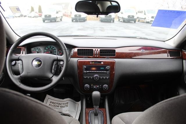 2011 Chevrolet Impala LT Retail