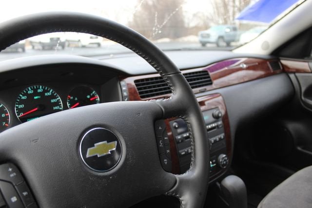 2011 Chevrolet Impala LT Retail