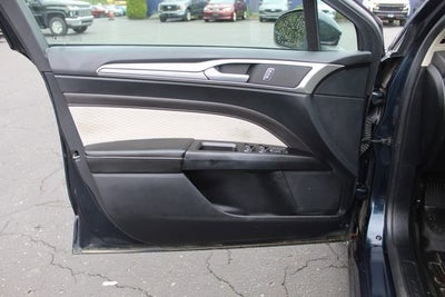 2020 Ford Fusion SE