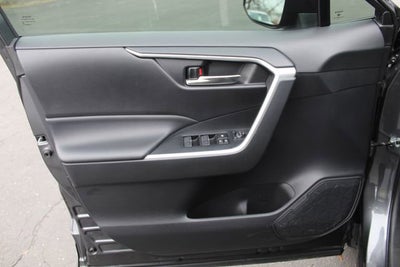 2023 Toyota RAV4 Hybrid SE