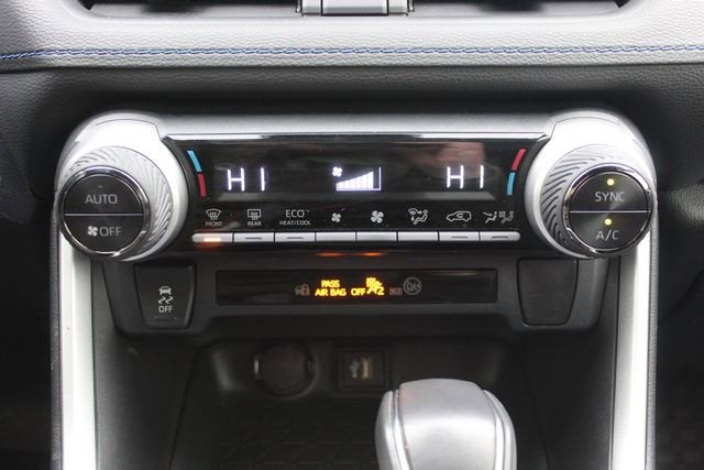 2023 Toyota RAV4 Hybrid SE