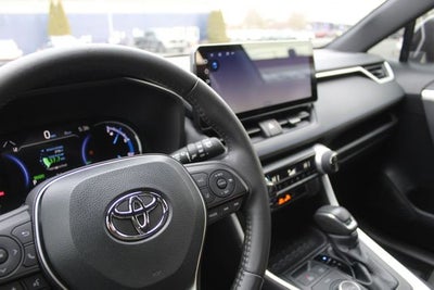 2023 Toyota RAV4 Hybrid SE