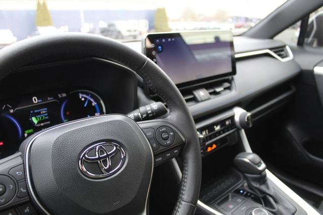 2023 Toyota RAV4 Hybrid SE