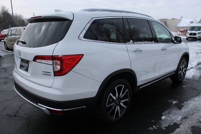 2022 Honda Pilot Touring 7-Passenger