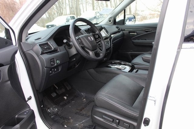 2022 Honda Pilot Touring 7-Passenger