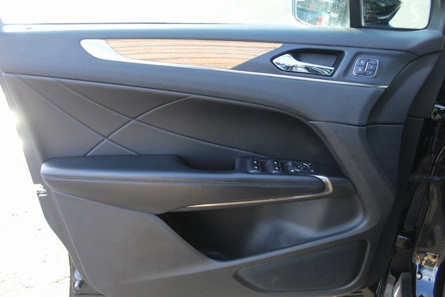 2015 Lincoln MKC Base