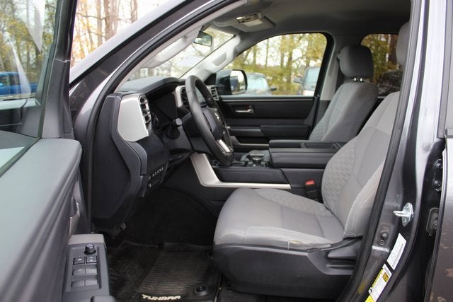 2024 Toyota Tundra 4WD SR5